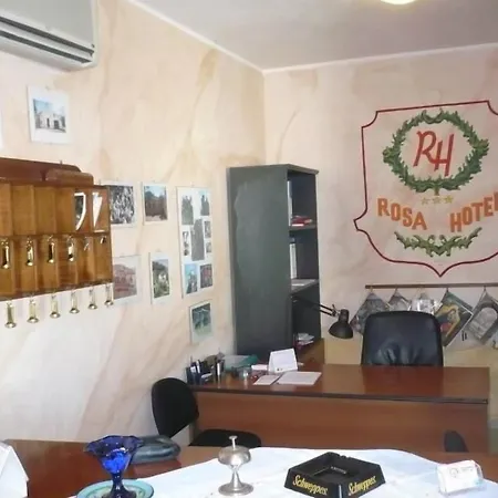Rosa Otel